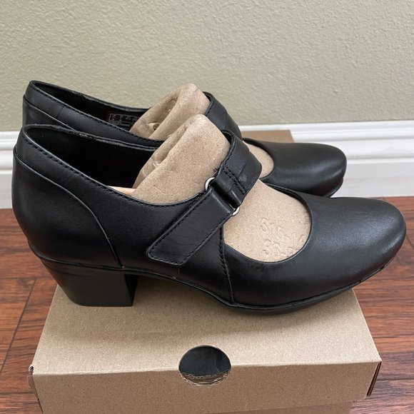 Clarks Women's Emslie Lulin Pump, COLOR: BLACK, SIZE: 6.5M - 7M - Picture 1 of 5